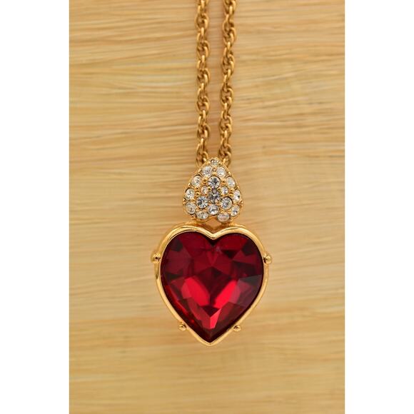 Swarovski Vintage Red Crystal Heart Necklace Rhinestone Gold Swan Signed BinBJ - Picture 2 of 12